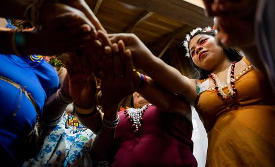Un grupo de mujeres indígenas en Ecuador.